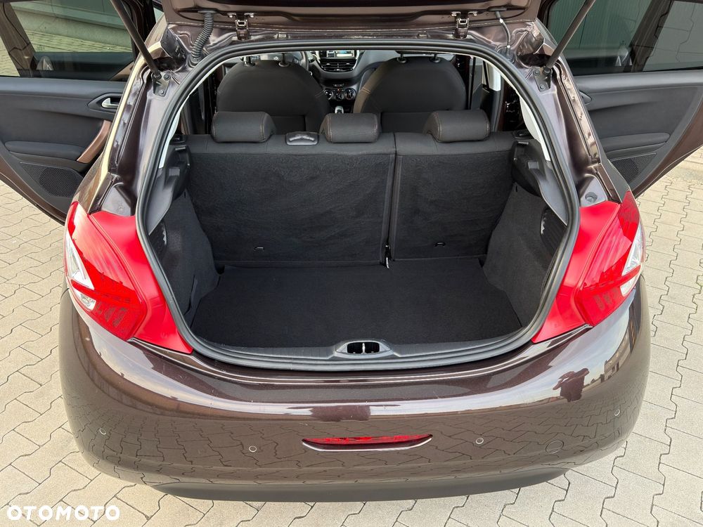 Peugeot 208 PureTech 82 Start & Stop Allure - 35