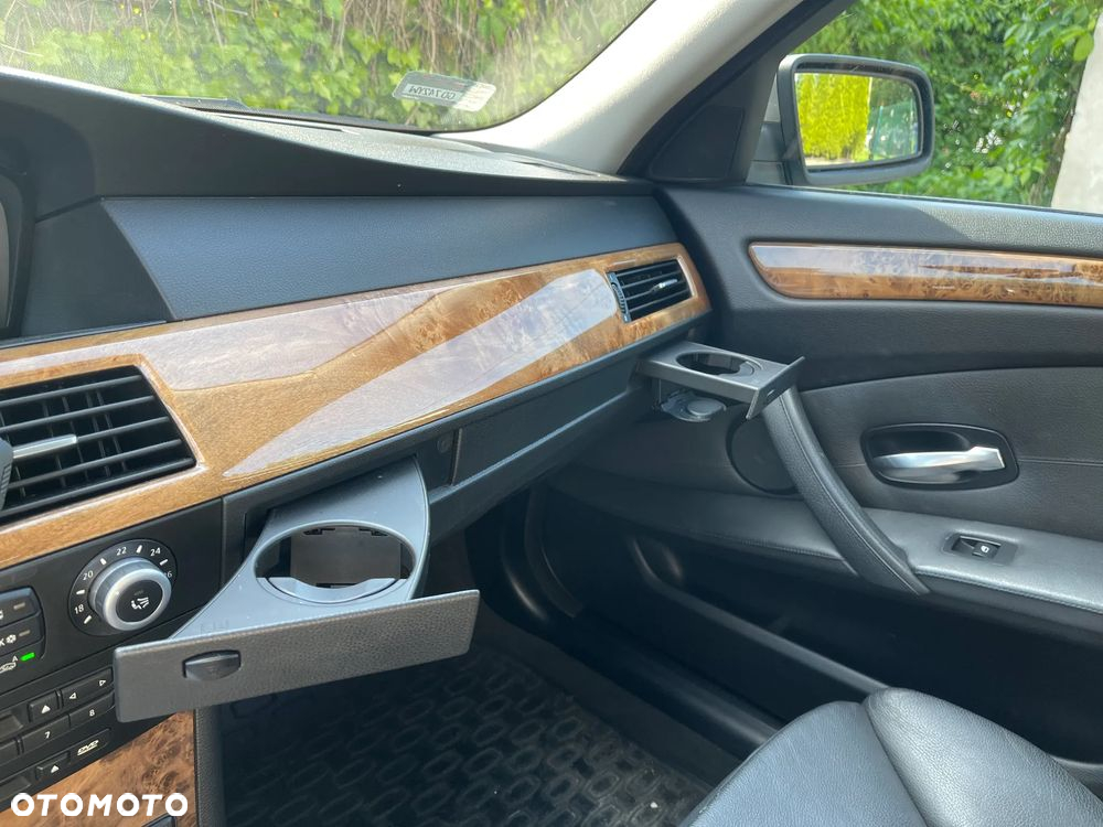 BMW Seria 5 - 21