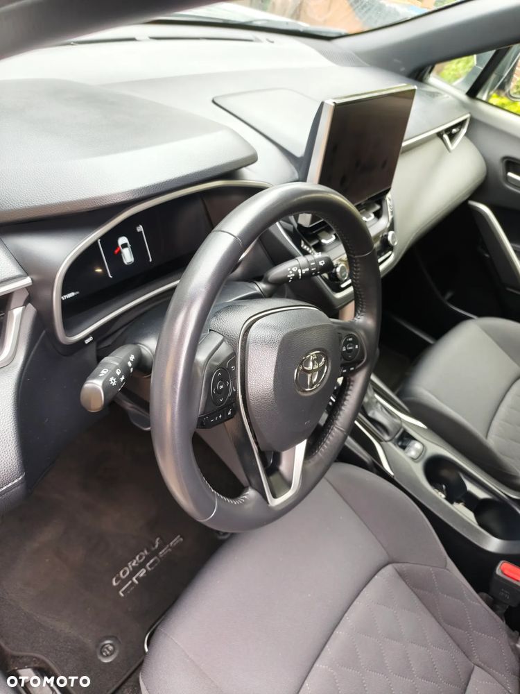 Toyota Corolla Cross 2.0 Hybrid Comfort - 12