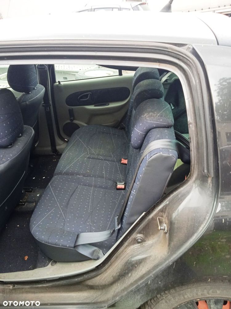 Na części Renault Clio II 1.1 5D lakier NV676 silnik skrzynia biegów maska klapa drzwi zderzak lampa - 15