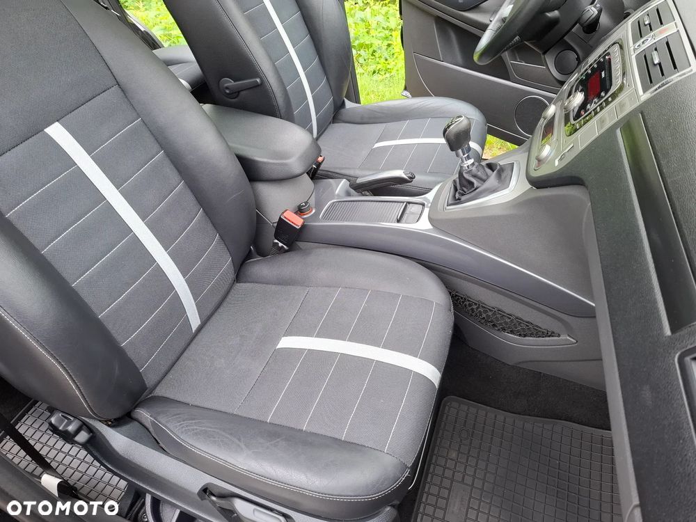 Ford Kuga 2.0 TDCi 4x4 Titanium - 18