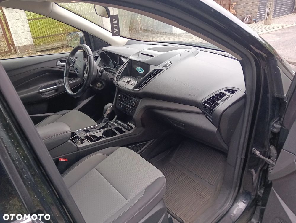 Ford Kuga 1.5 EcoBoost 4WD Titanium - 9