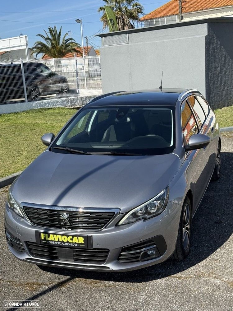 Peugeot 308 1.2 PureTech Allure EAT8 - 16