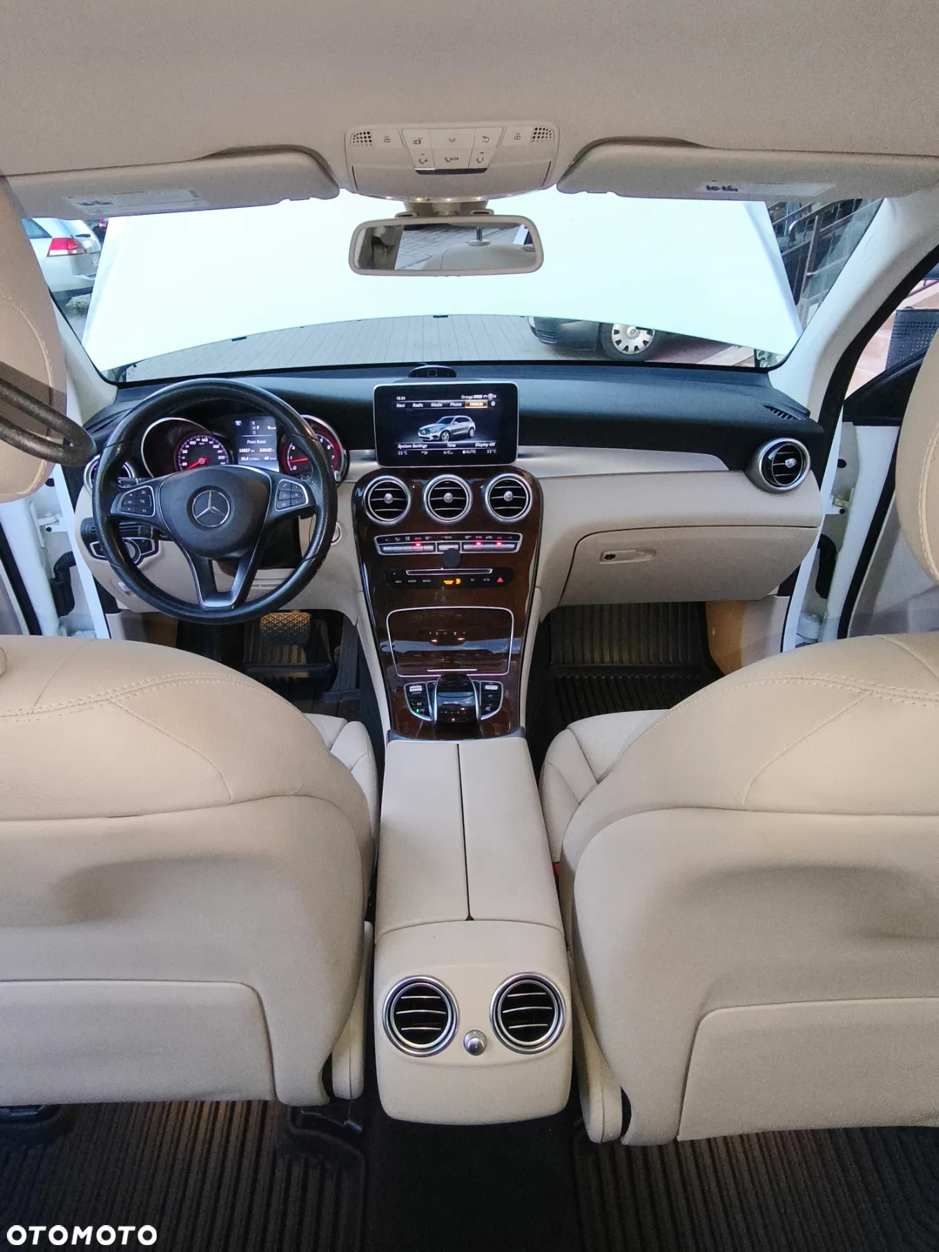 Mercedes-Benz GLC - 14