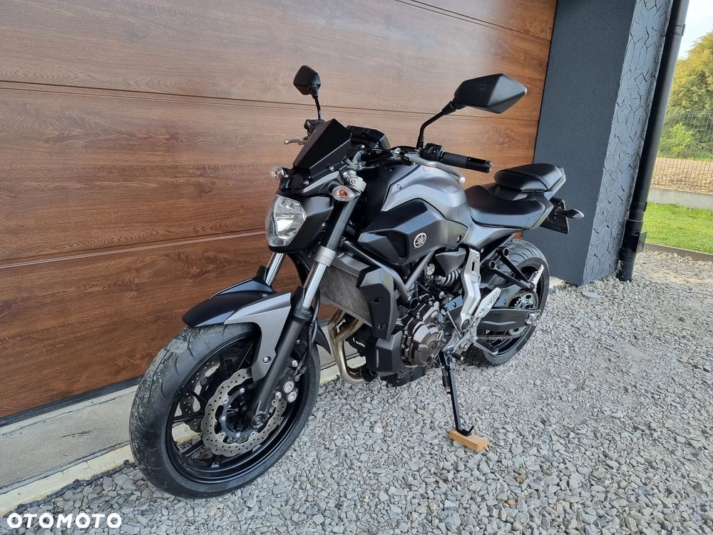Yamaha MT - 9