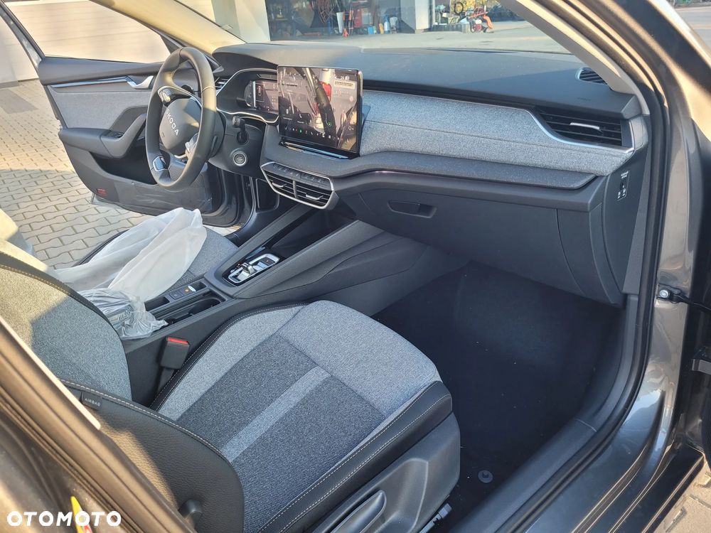 Skoda Octavia 1.5 TSI mHEV DSG Selection - 9