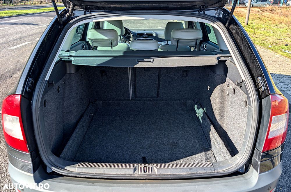 Skoda Octavia 2.0 TDI DPF Scout 4x4 - 11