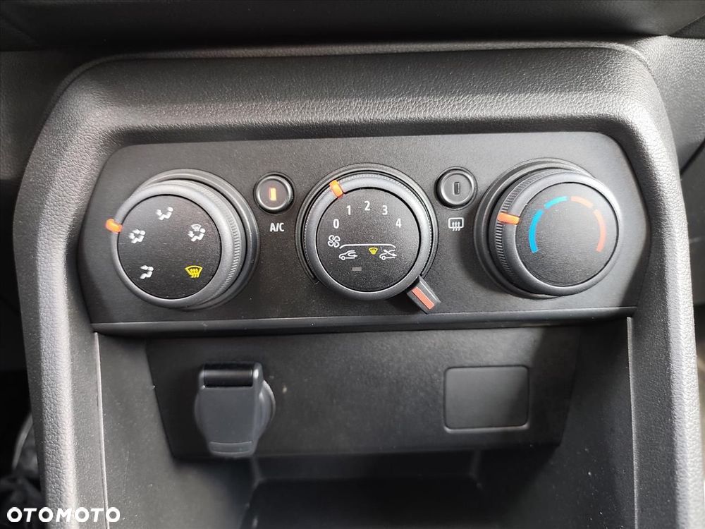 Dacia Sandero - 15