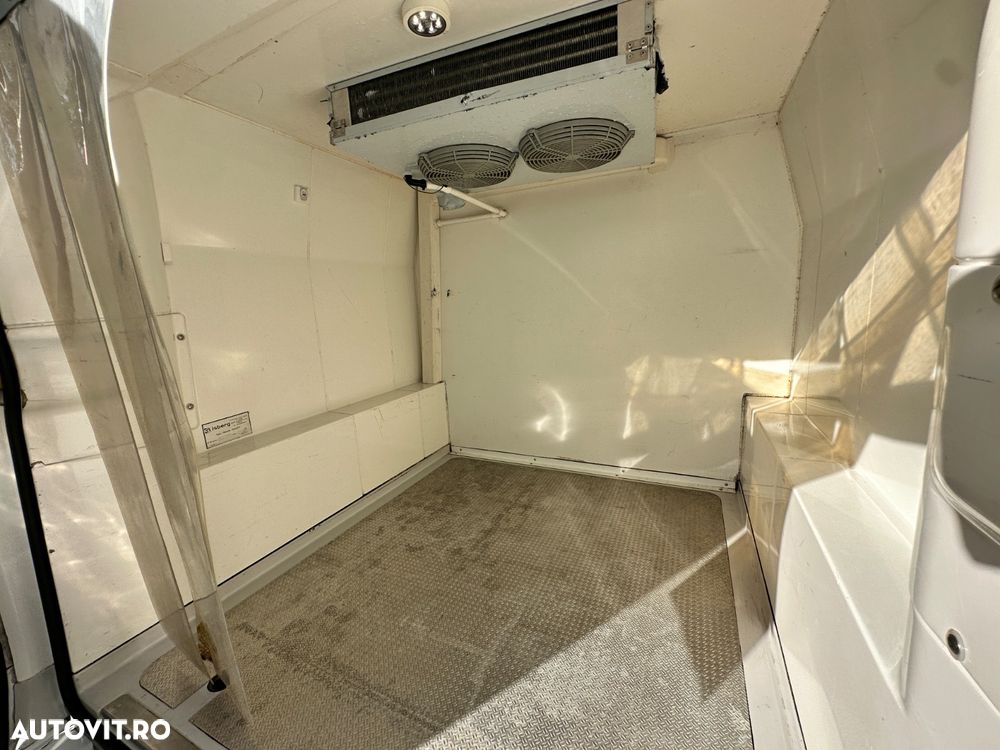 Ford Transit Custom - 12