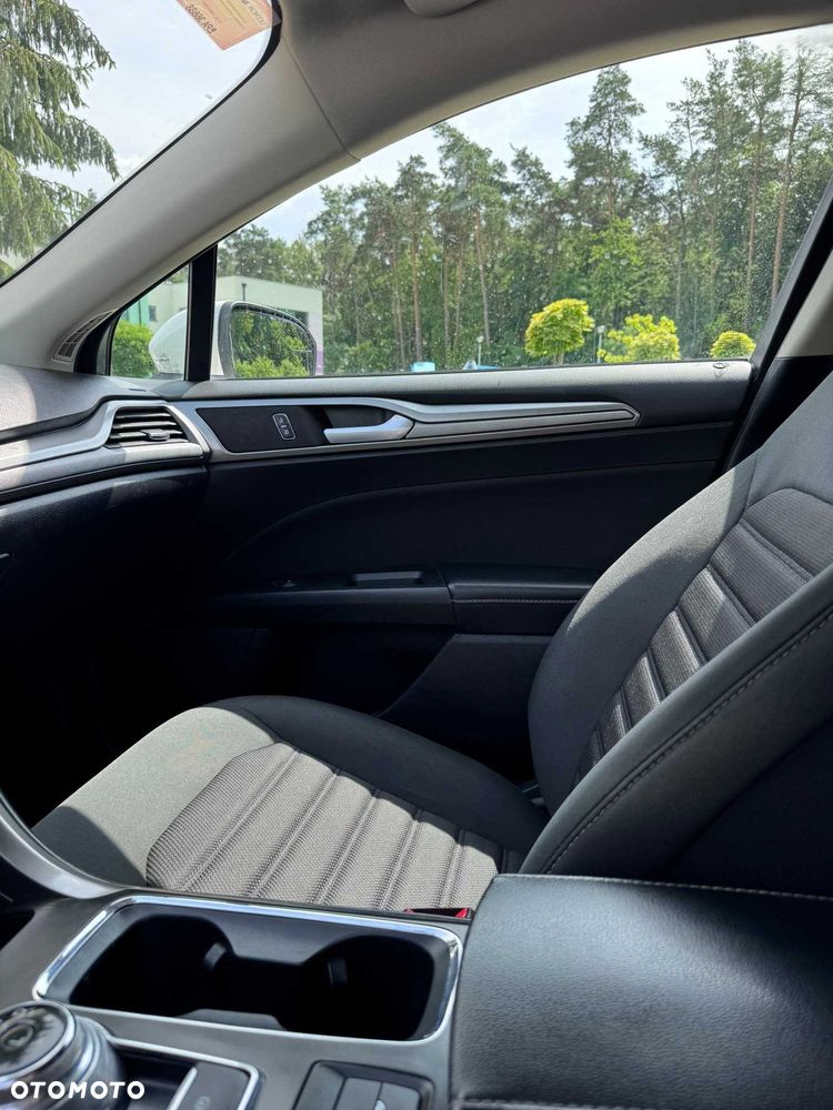 Ford Fusion - 7