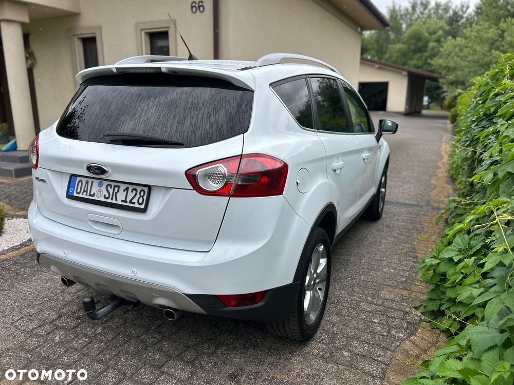 Ford Kuga 2.0 TDCi 2x4 Titanium - 13