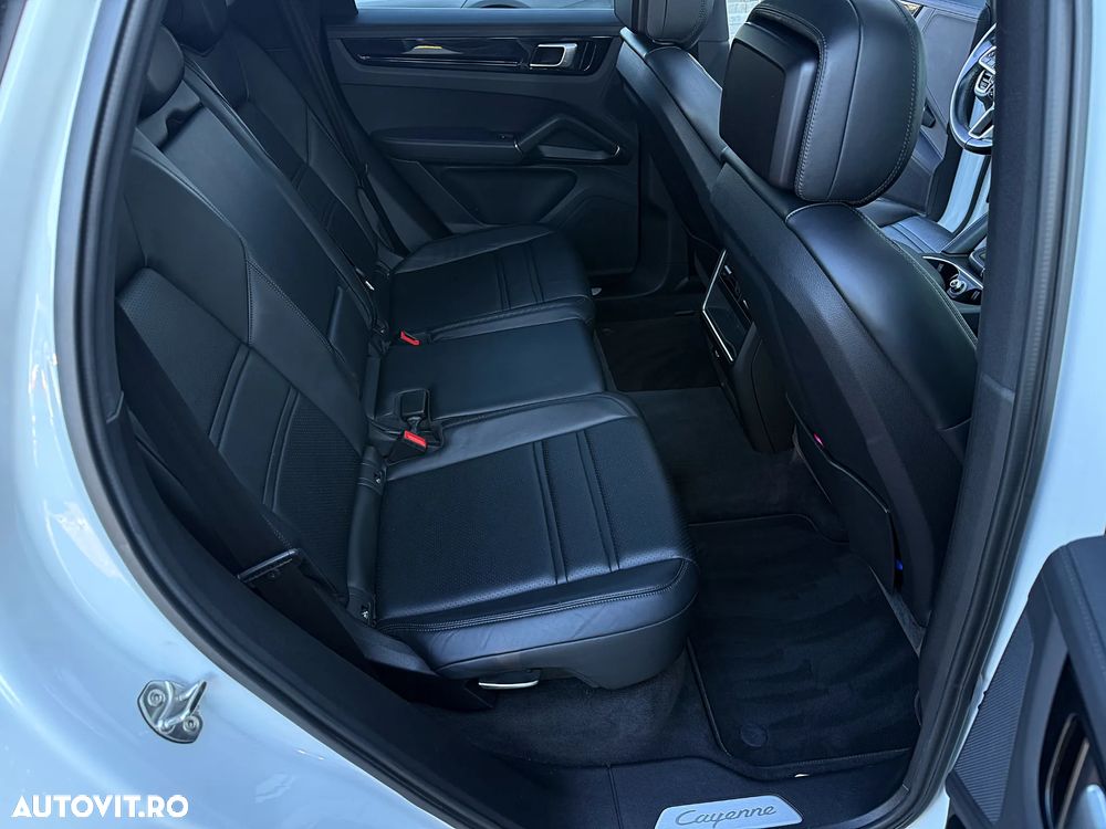 Porsche Cayenne S Hybrid Tiptronic S - 39