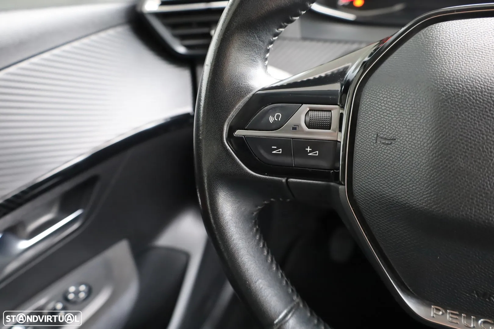 Peugeot 208 1.2 PureTech Active - 17