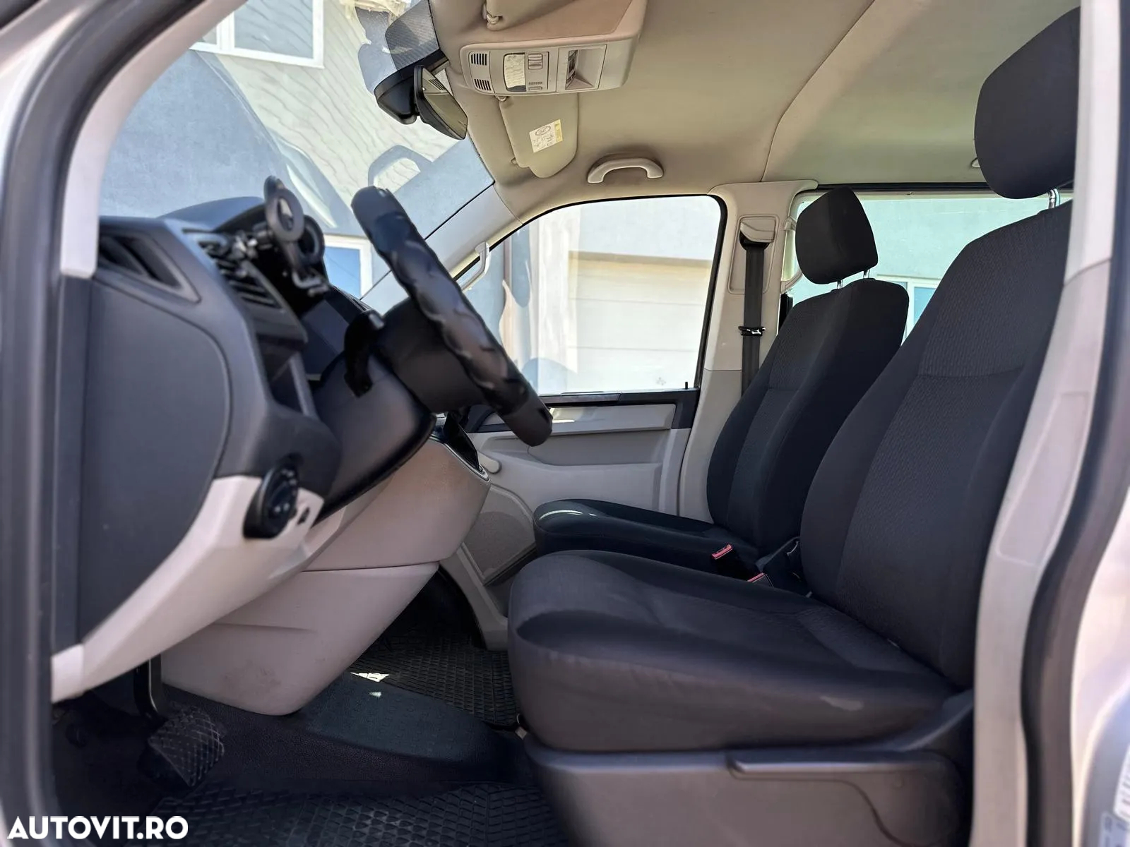 Volkswagen Caravelle T6 2.0 TDI LR Trendline DSG 4M - 23