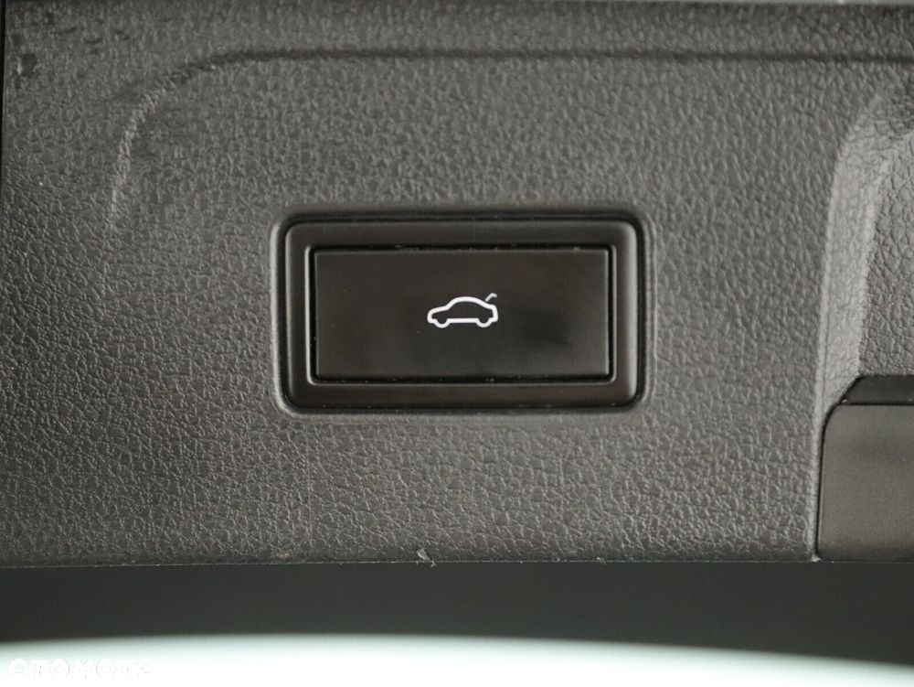 Volkswagen Passat Variant - 27