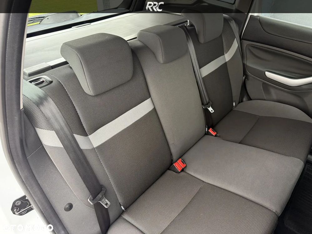 Ford Kuga 2.0 TDCi Titanium - 25