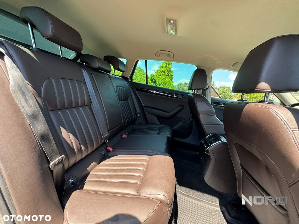 Skoda Superb 1.4 TSI ACT 4x4 Style - 14