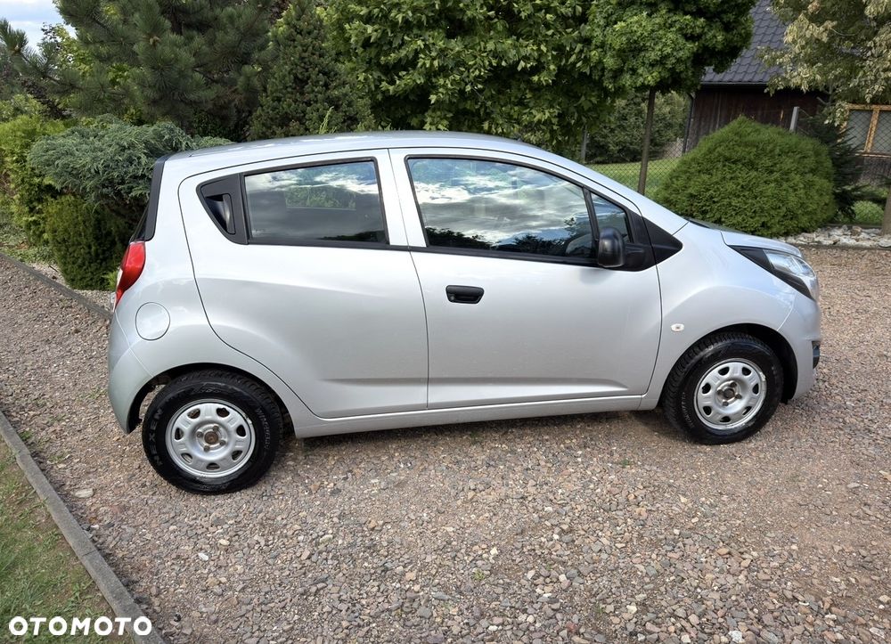 Chevrolet Spark 1.0 + - 2