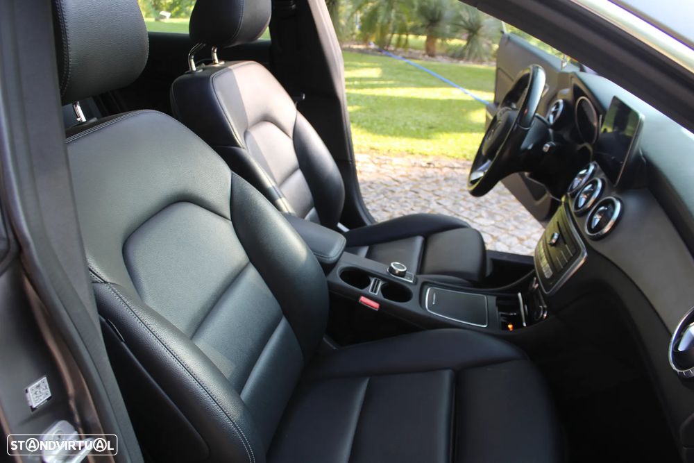 Mercedes-Benz CLA 200 d 4Matic 7G-DCT - 27