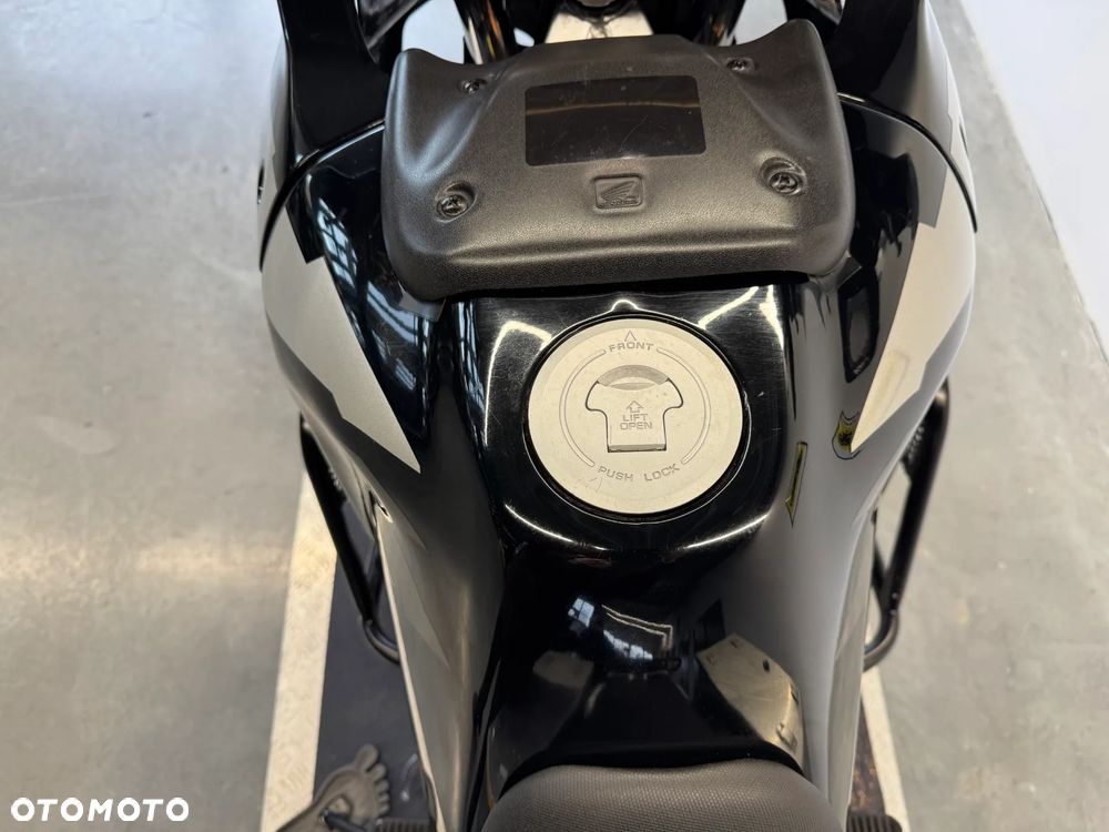 Honda XRV - 28