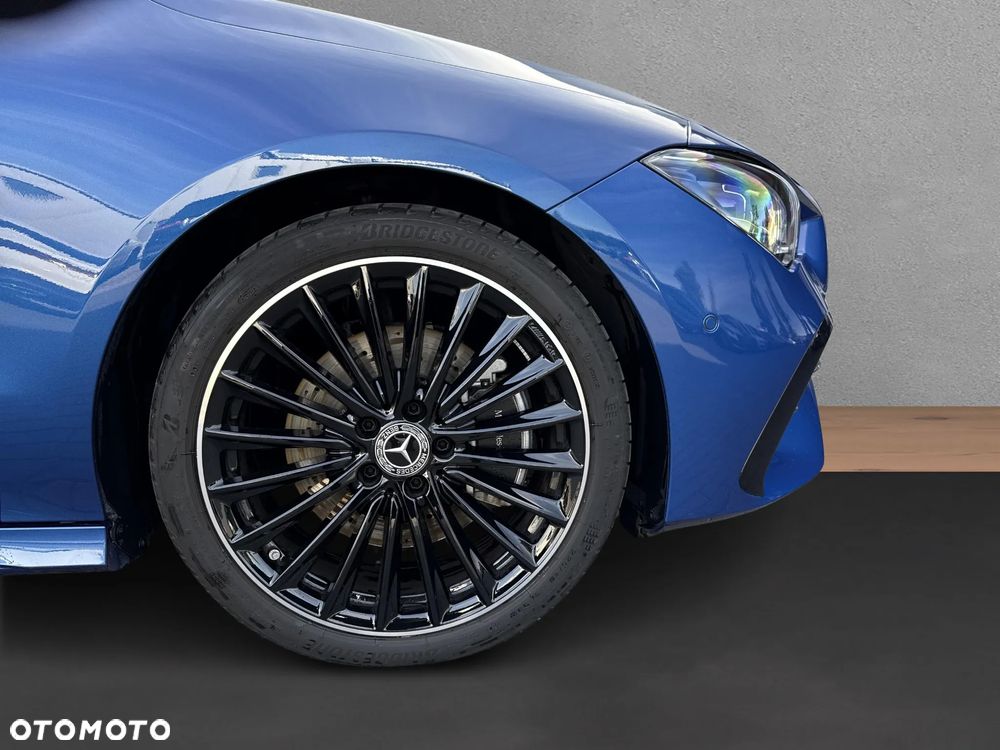 Mercedes-Benz CLA 200 AMG Line 7G-DCT - 15