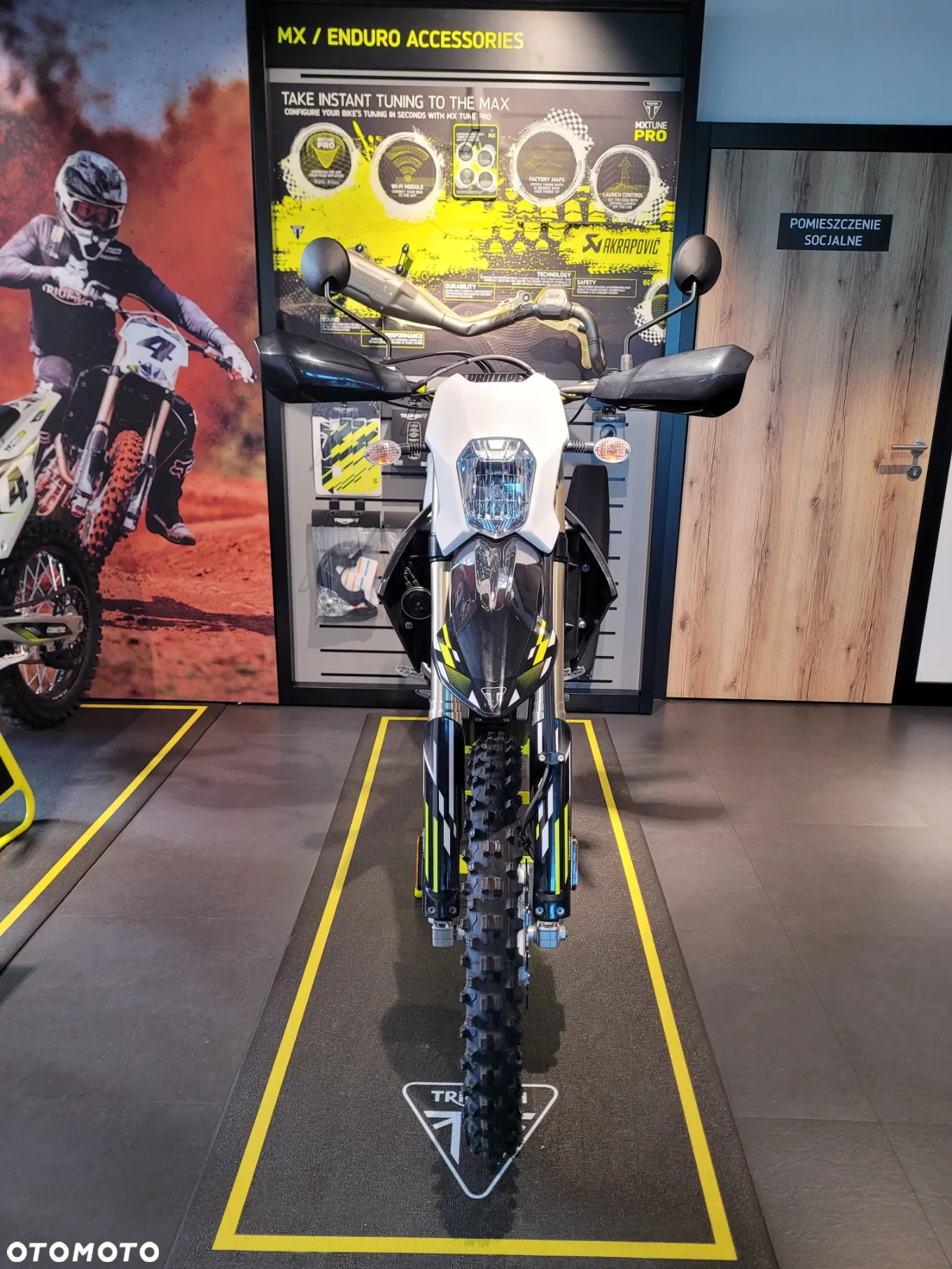 Triumph Inny - 5