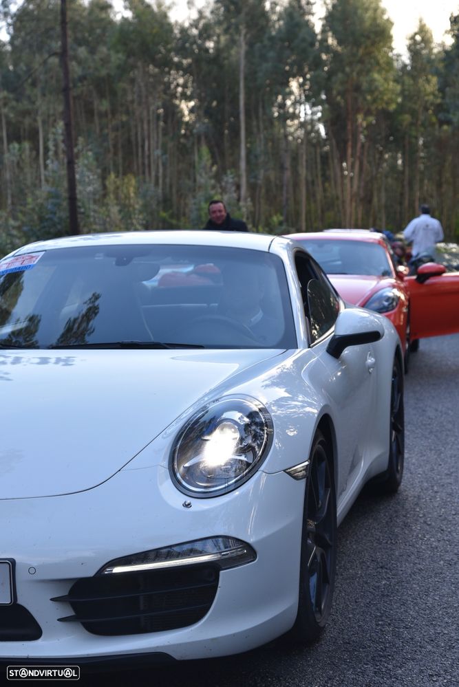 Porsche 911 Série F - 8