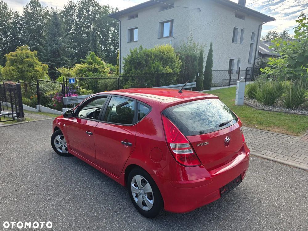 Hyundai i30 1.4 Base + - 36