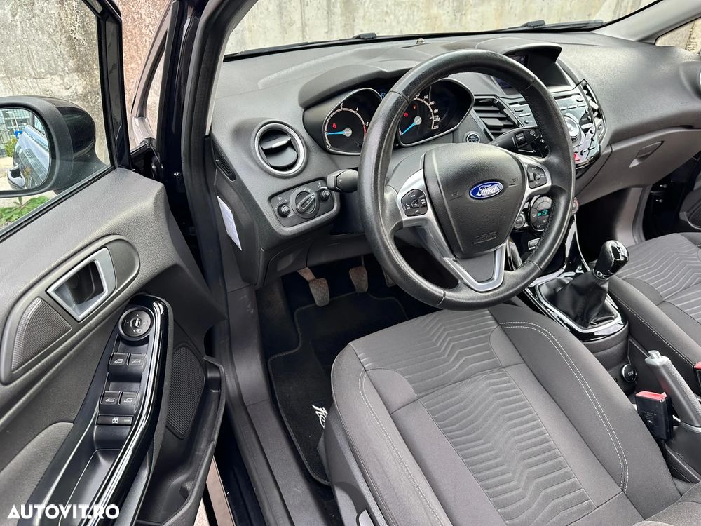 Ford Fiesta 1.6 TDCI Titanium - 22