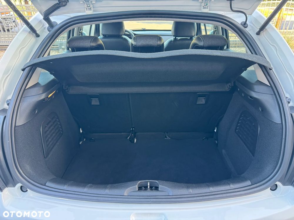 Citroën C3 e-HDi 70 EGS Selection - 32