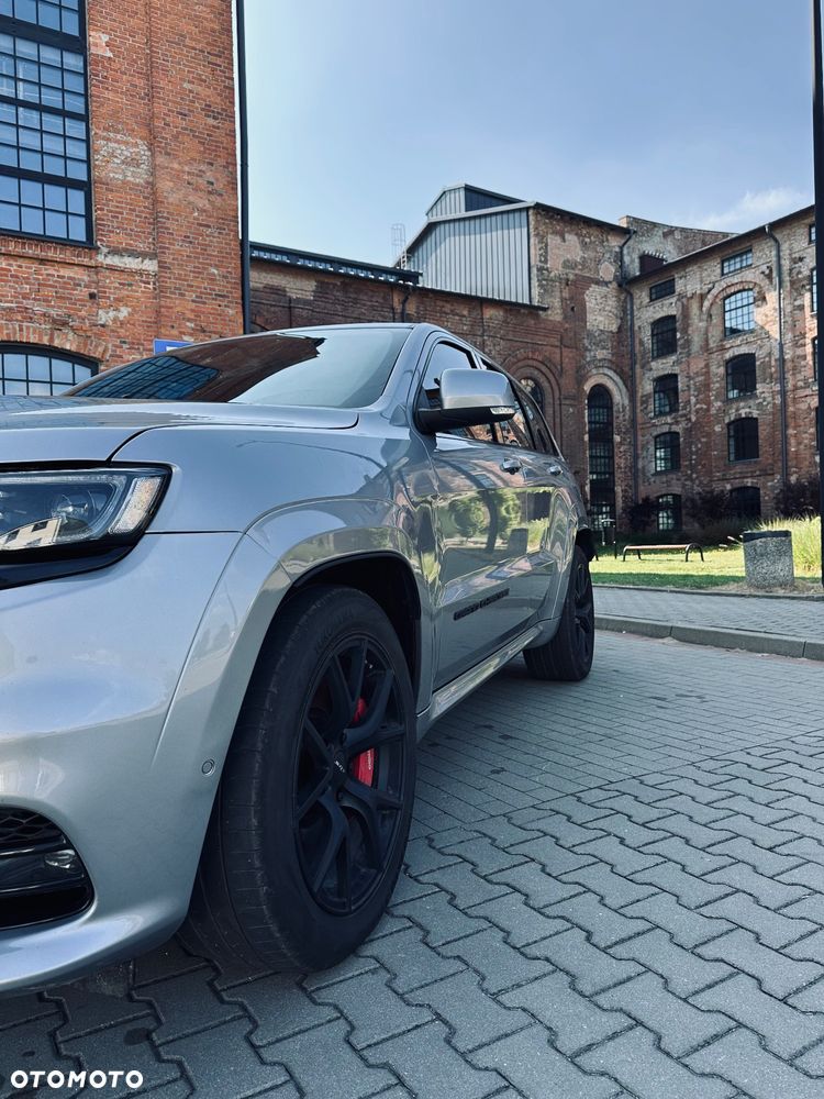 Jeep Grand Cherokee SRT Night - 4