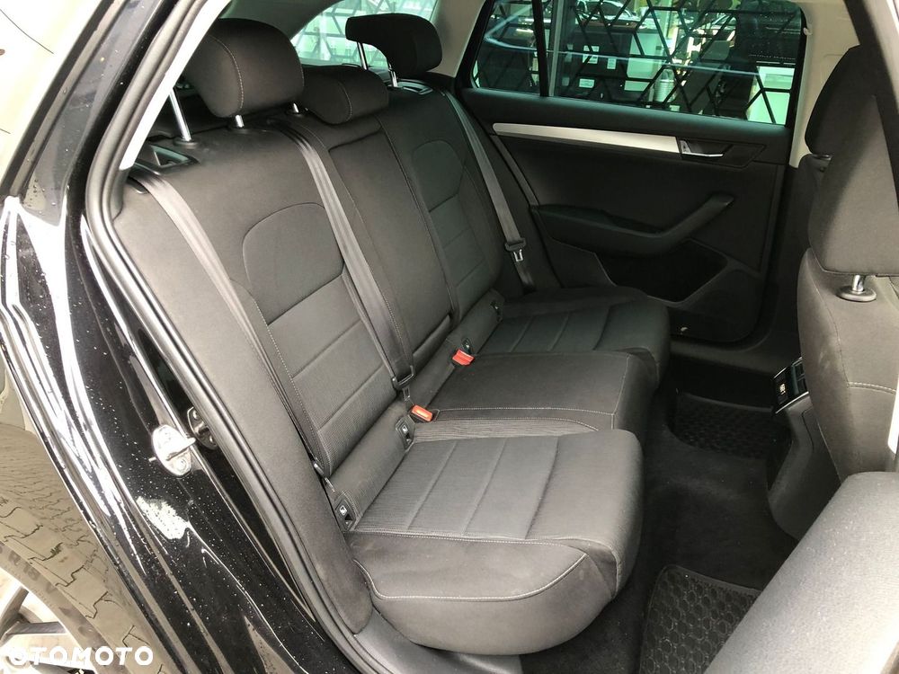 Skoda Superb 2.0 TDI Ambition DSG - 20