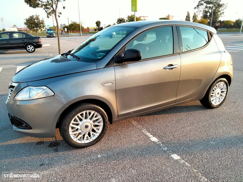 Lancia Ypsilon 1.2 S&S Silver - 2
