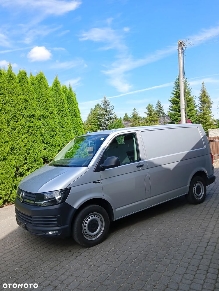 Volkswagen T6 Transporter - 1