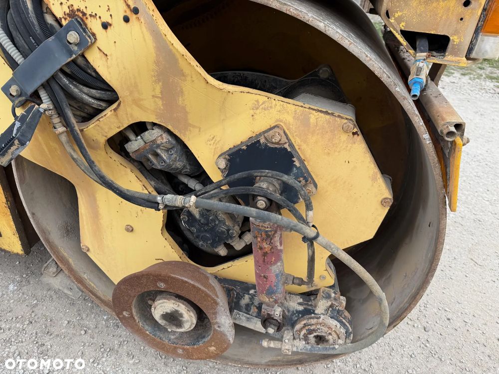 Dynapac CC 232 HF / 2008  / Nóż do Poboczy - 9