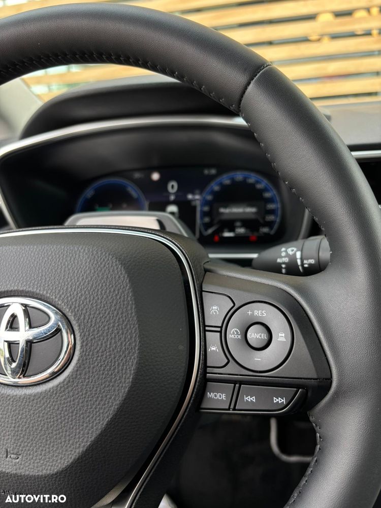 Toyota Corolla 1.8 HSD Business - 20