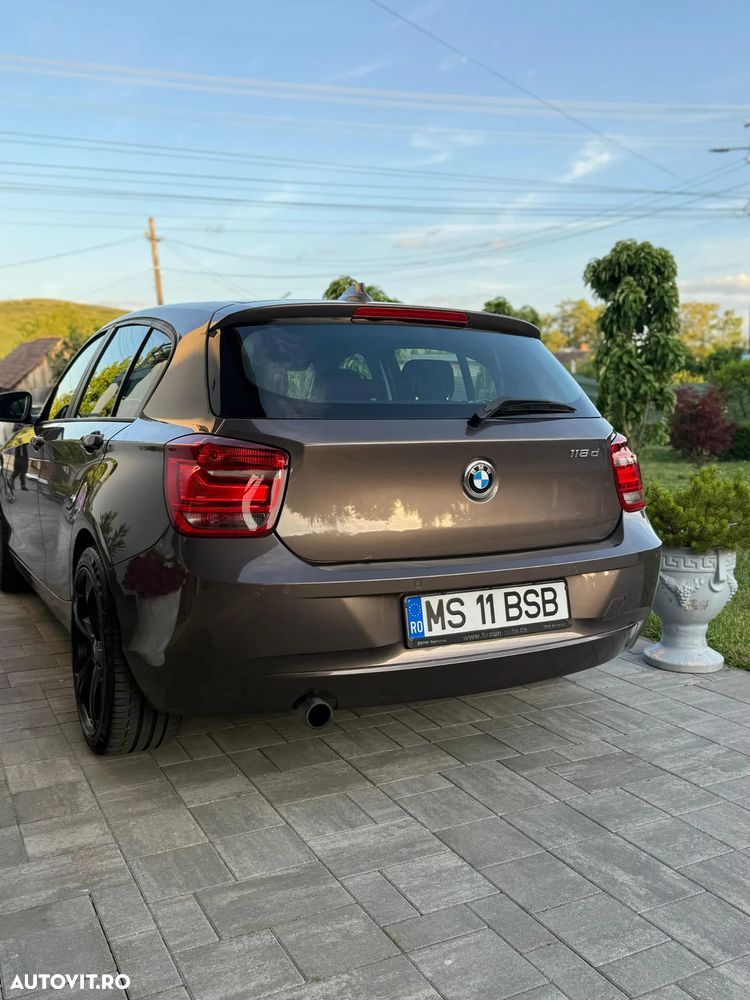 BMW Seria 1 118d - 4