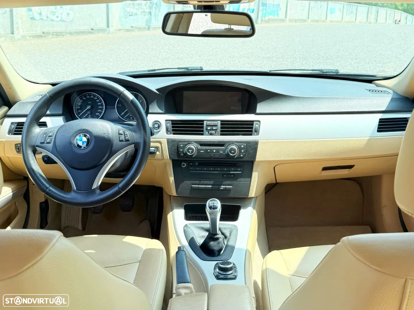 BMW 320 d Touring Navigation - 10