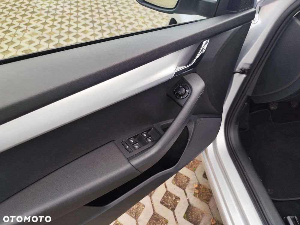 Skoda Octavia 1.4 TSI Ambition - 14