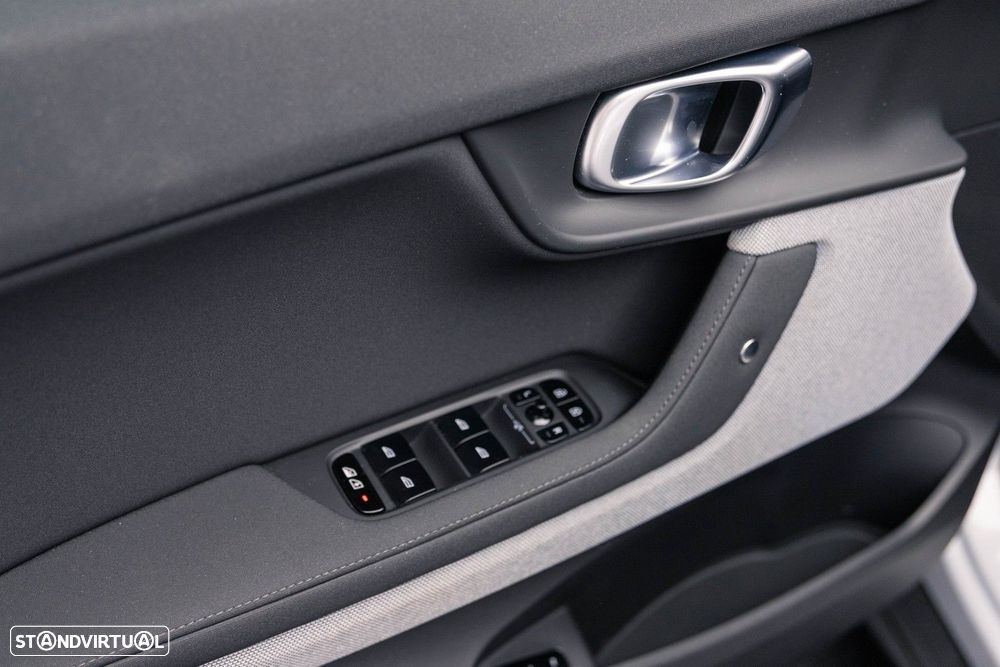 Polestar 2 Standard Range 69 kWh - 39