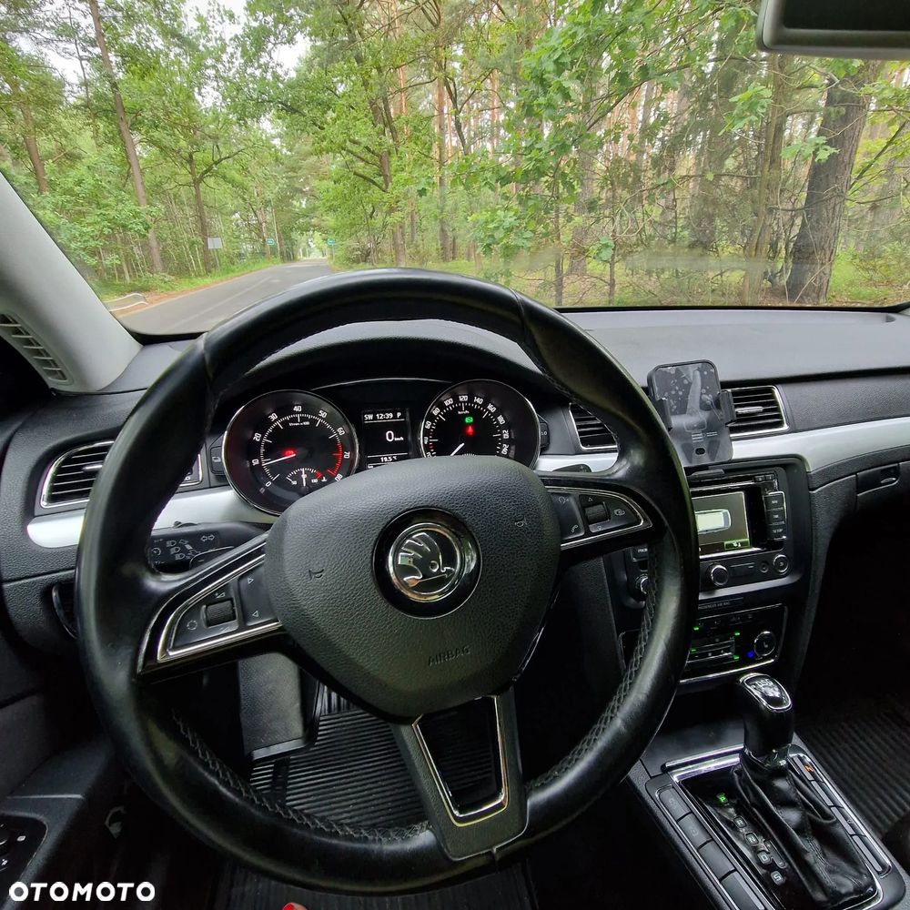 Skoda Superb 2.0 TSI Elegance DSG - 31
