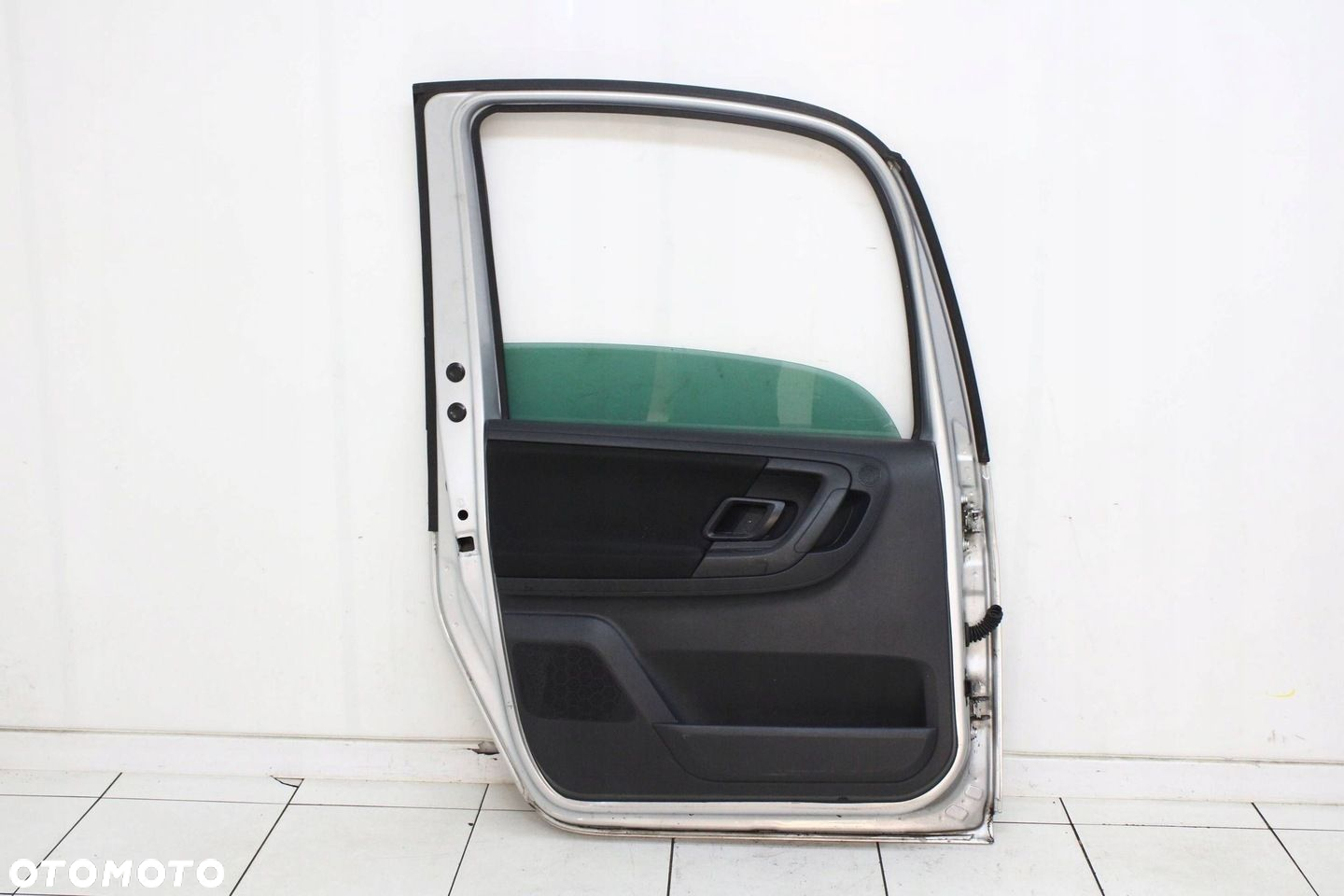 SKODA ROOMSTER 06R- DRZWI LEWE TYLNE LEWY TYŁ 9156 - 2