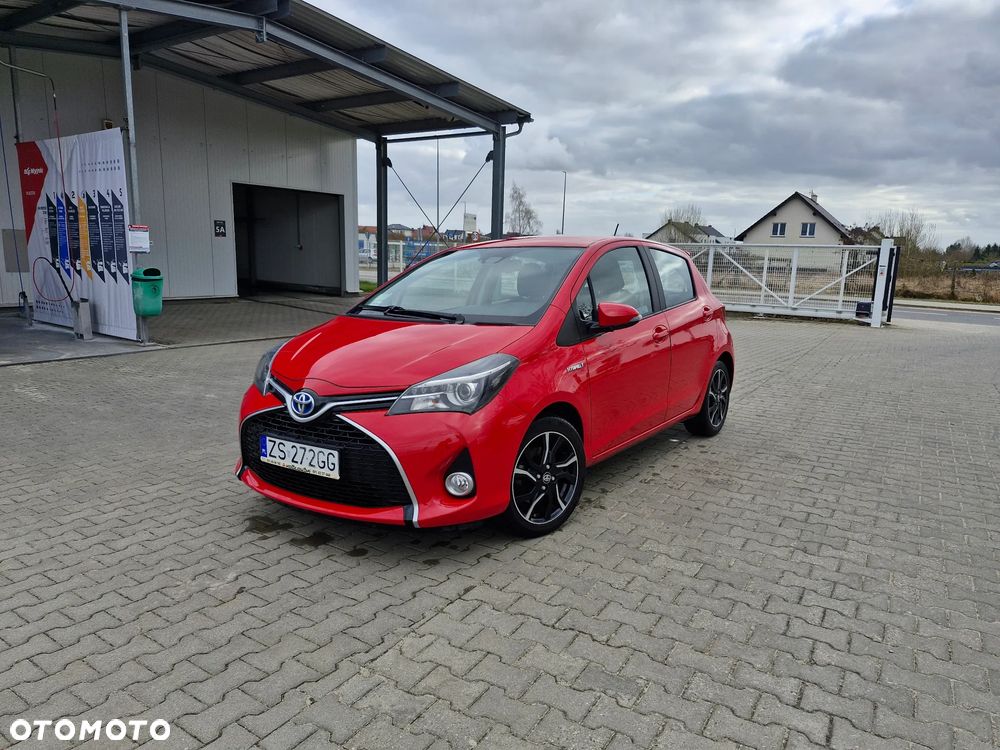 Toyota Yaris Hybrid 100 Active EU6 - 1