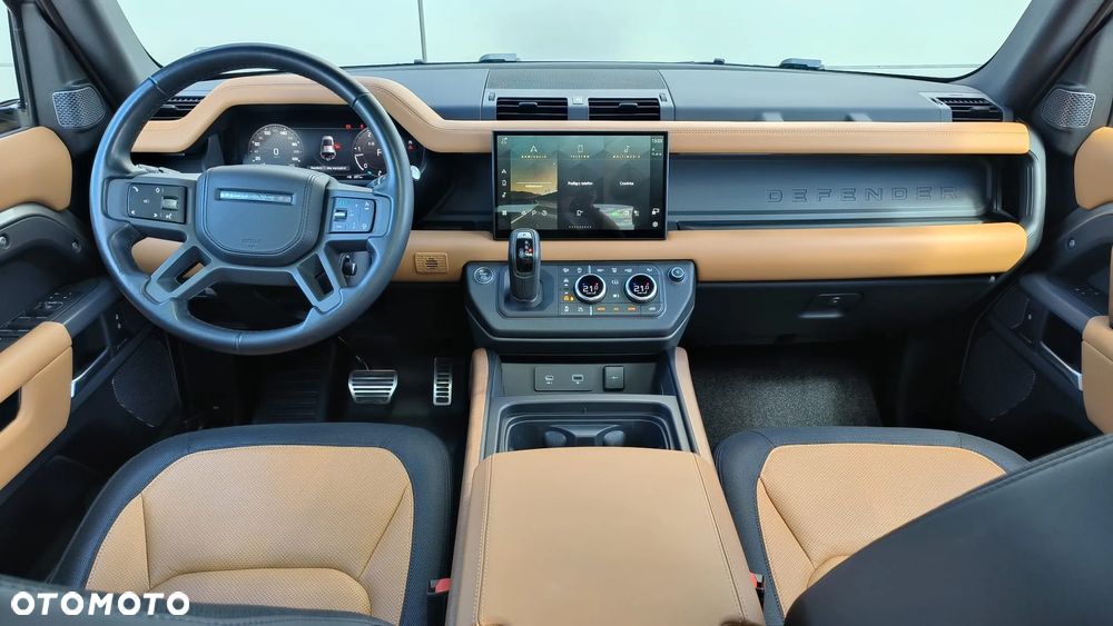 Land Rover Defender 110 D300 X-Dynamic HSE - 12