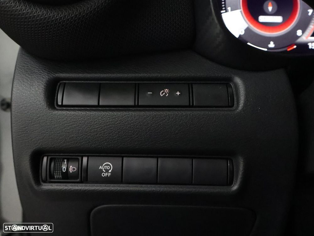 Nissan Juke 1.0 DIG-T N-Connecta DCT - 15