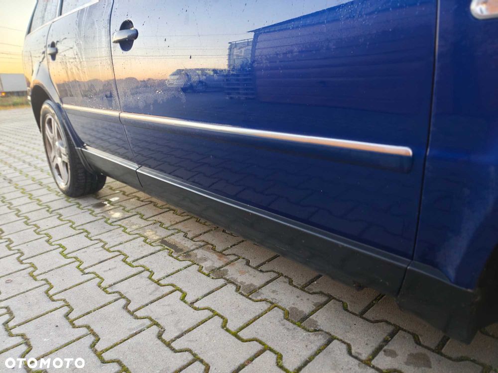 Volkswagen Passat - 4