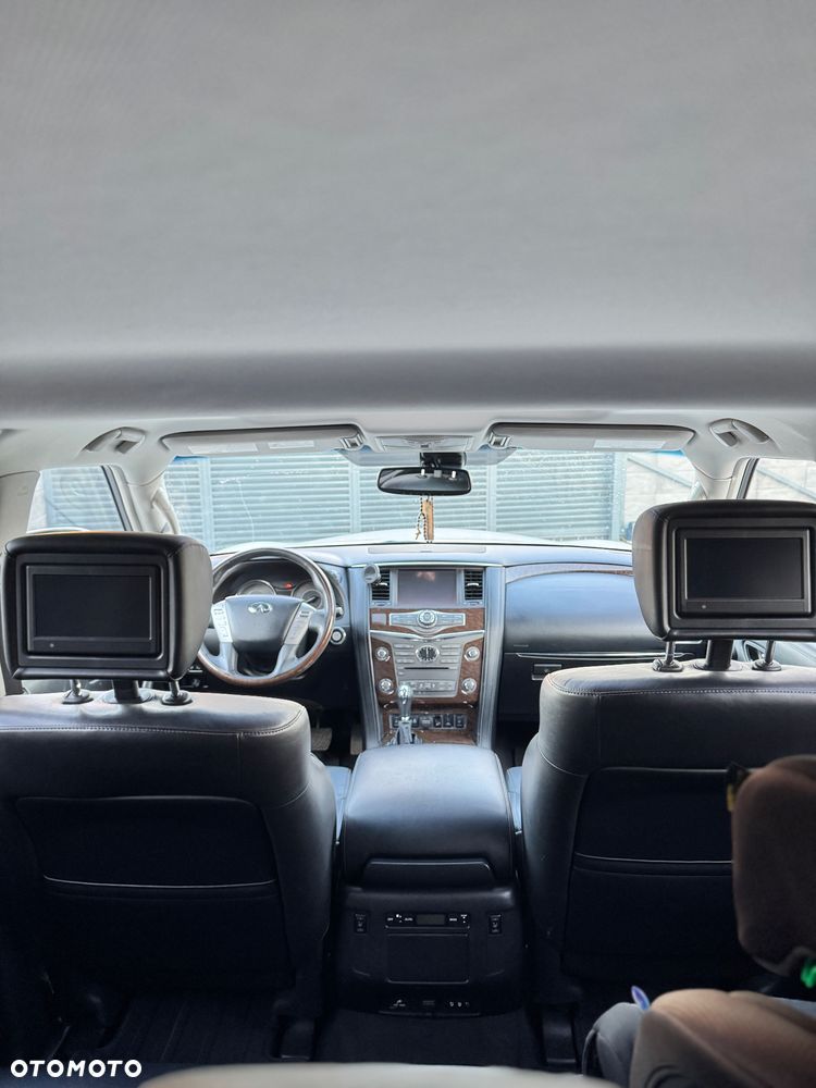 Infiniti QX80 - 9