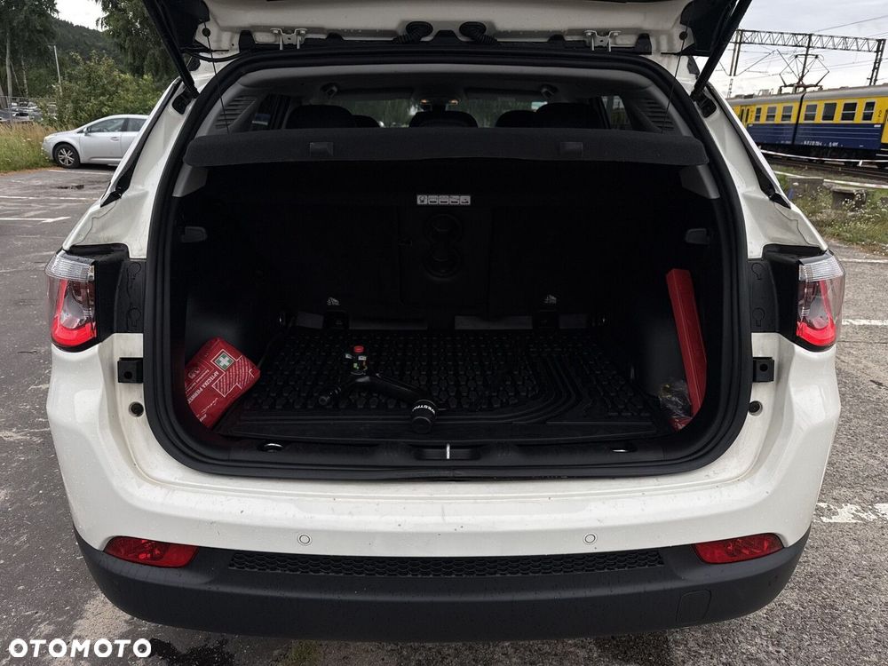 Jeep Compass 1.4 TMair Limited 4WD S&S - 34