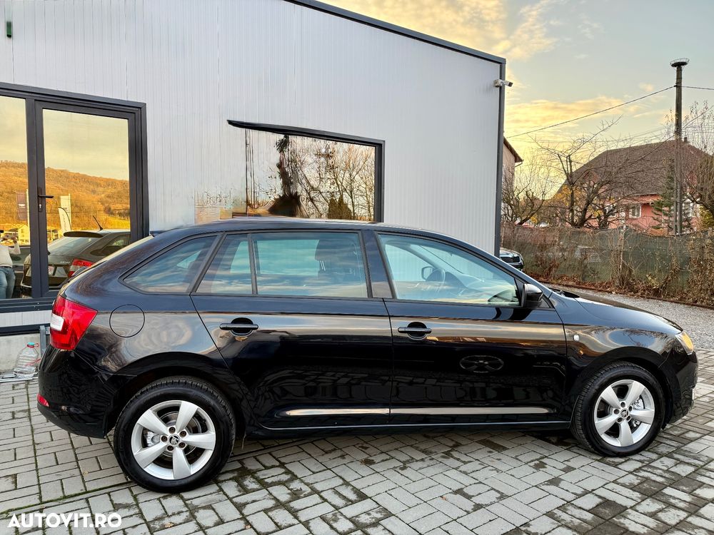 Skoda RAPID Spaceback 1.4 TSI DSG Style+ - 13