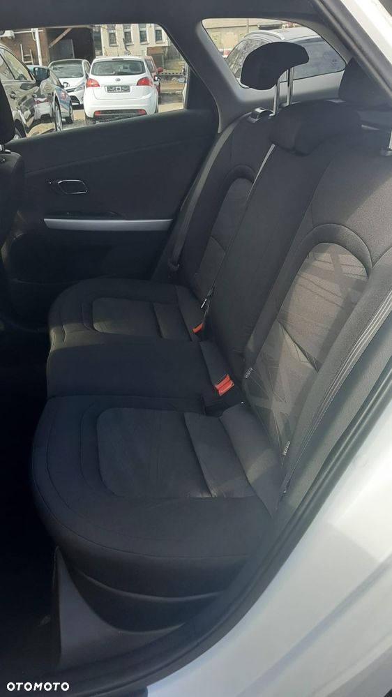 Kia Ceed 1.6 GDI Spirit - 17
